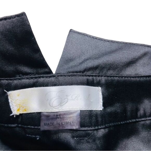 10/$25🦋 Ezra Black Lace Dressy Mid Rise Shorts - Size Medium - Picture 7 of 13